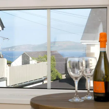 Pass The Keys Spacious Cottage In Central Benllech With Parking Exterior photo