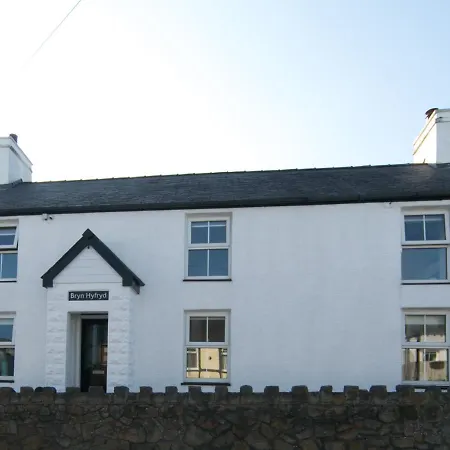 Pass The Keys Spacious Cottage In Central Benllech With Parking Exterior photo