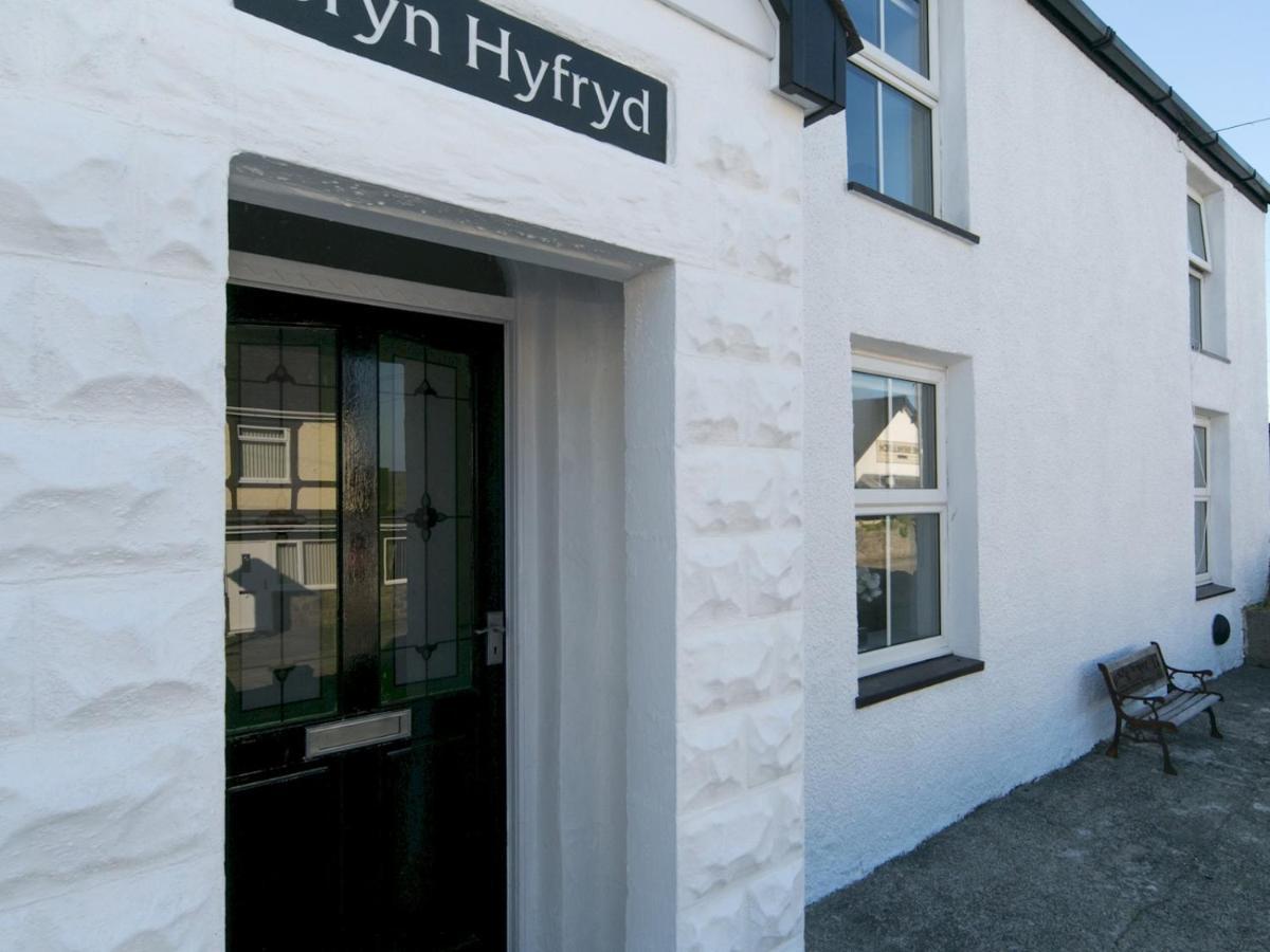 Pass The Keys Spacious In With Parking * Benllech