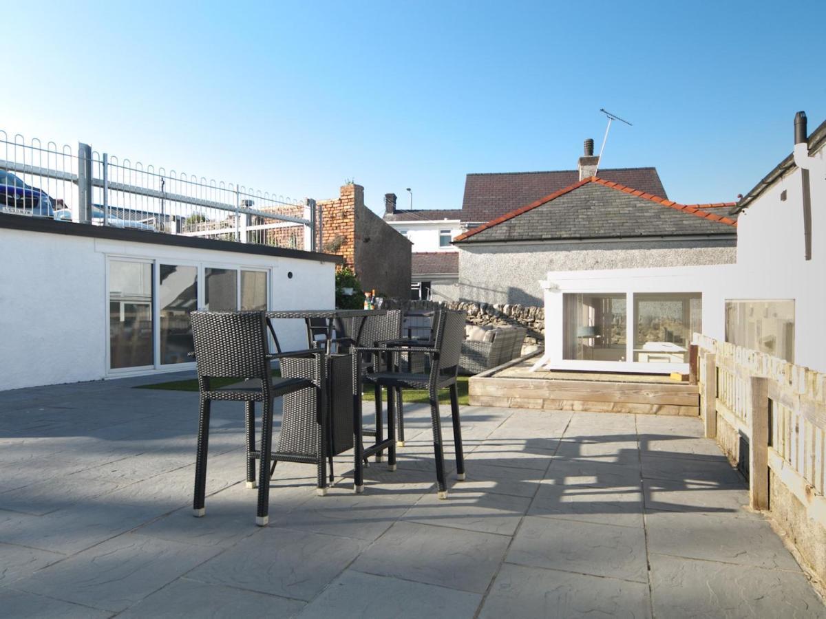Pass The Keys Spacious In With Parking Holiday home